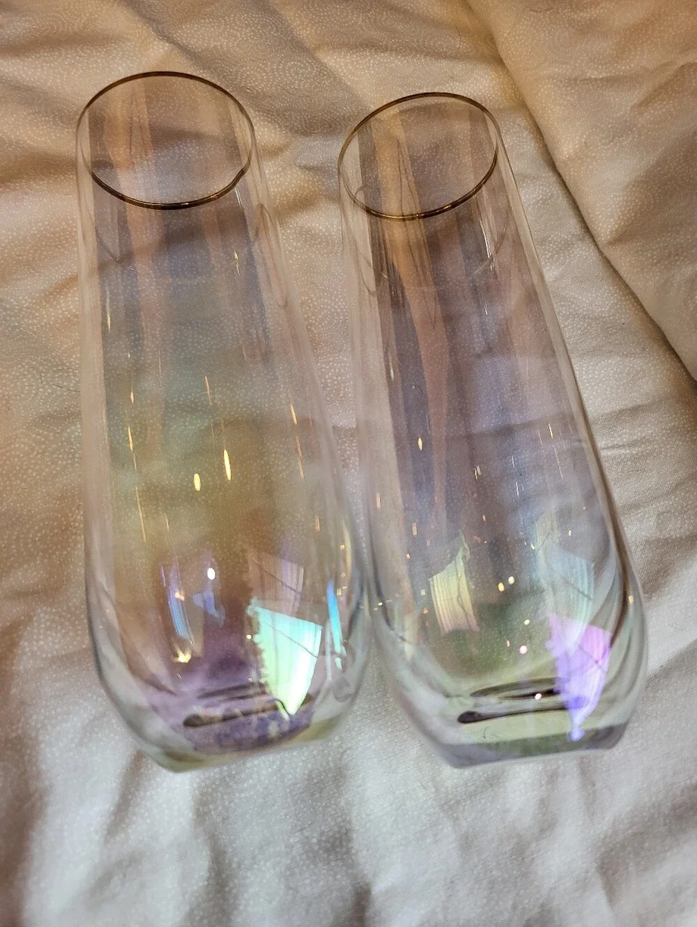 N/A elegant iridescent